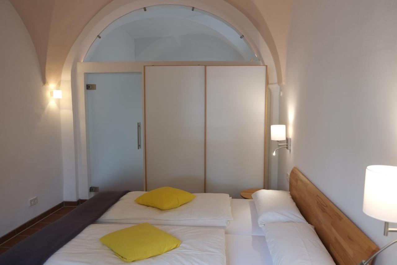 60Qm Wohnung Naabtal Im Historischen Pfarrhaus Pielenhofen Ngoại thất bức ảnh
