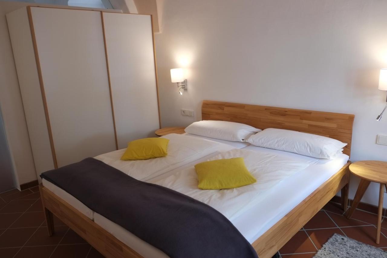 60Qm Wohnung Naabtal Im Historischen Pfarrhaus Pielenhofen Ngoại thất bức ảnh
