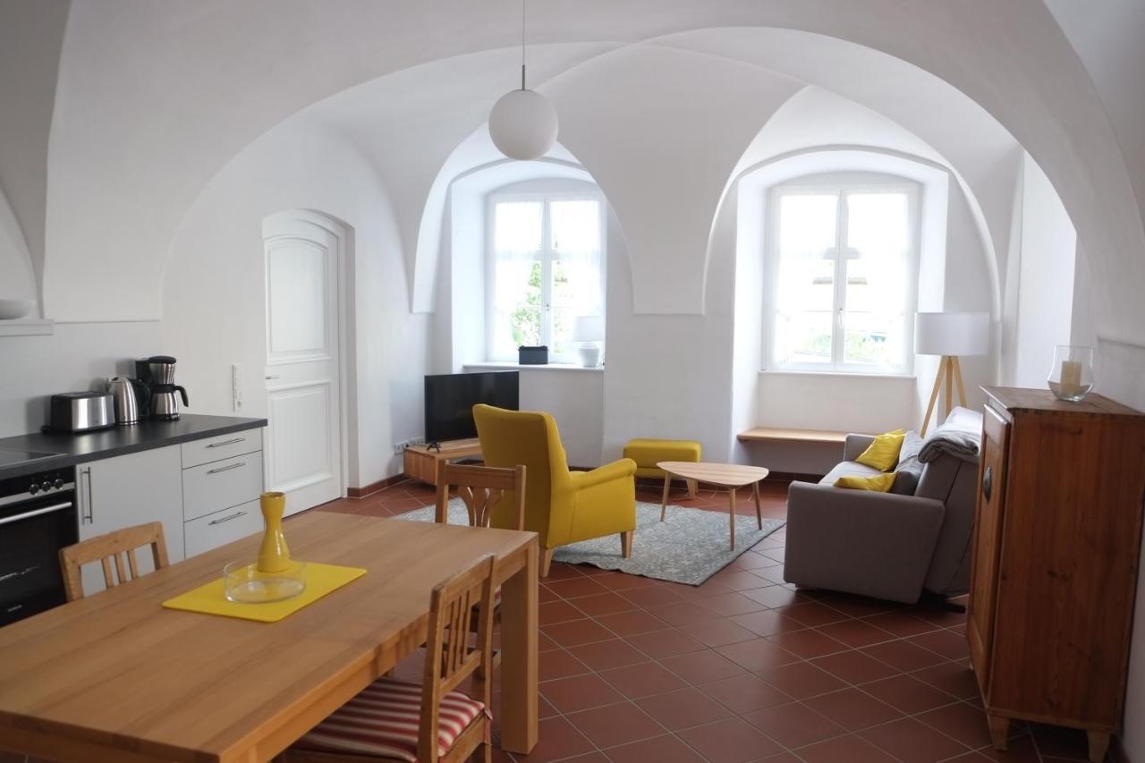 60Qm Wohnung Naabtal Im Historischen Pfarrhaus Pielenhofen Ngoại thất bức ảnh