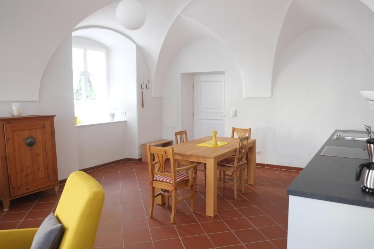 60Qm Wohnung Naabtal Im Historischen Pfarrhaus Pielenhofen Ngoại thất bức ảnh